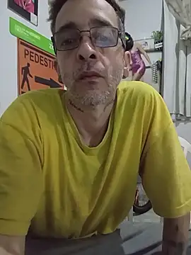 Snapshot of dinho_carioca chatting on June 8, 4:18 pm dinho carioca online show from June 8, 4:18 pm