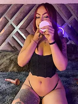 Laila Pink online show from November 27, 7:27 pm