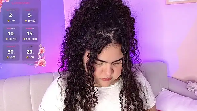 lourdes moon22 online show from December 21, 12:18 am