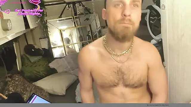 Snapshot of JuliCarl chatting on April 15, 9:48 pm JuliCarl online show from April 15, 9:48 pm