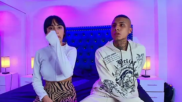 Damian and roxanne online show from November 22, 12:37 pm