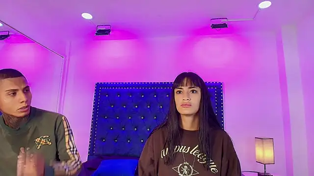 Damian and roxanne online show from April 29, 12:42 pm