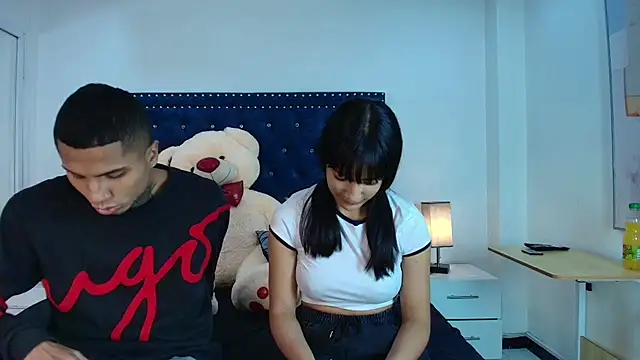 Damian and roxanne online show from August 7, 12:40 pm