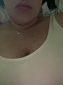 Snapshot of napoletanacagna chatting on July 11, 10:11 pm napoletanacagna online show from July 11, 10:11 pm