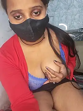 Snapshot of Minu_love chatting on February 5, 6:23 pm Minu love online show from February 5, 6:23 pm