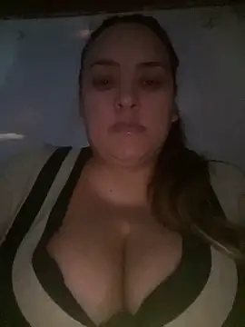 Snapshot of bruna438 chatting on June 1, 1:57 pm bruna438 online show from June 1, 1:57 pm
