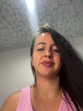 salo-rousee online show from July 18, 4:49 am