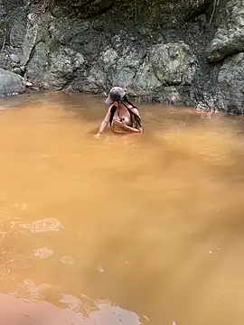 Snapshot of Eva_Sue chatting on October 18, 6:30 pm Eva Sue online show from October 18, 6:30 pm