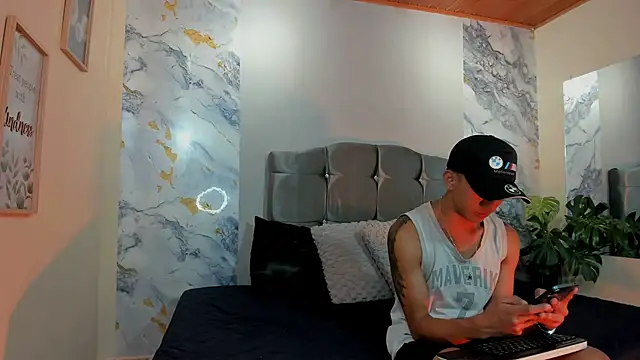 oliver mr  online show from January 9, 8:21 pm