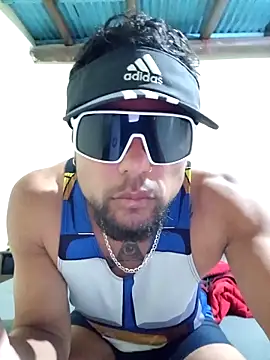 Snapshot of big_leon chatting on November 5, 8:53 pm big leon online show from November 5, 8:53 pm