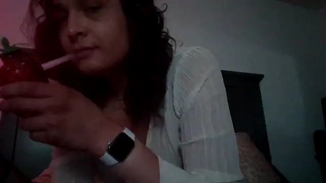 Snapshot of ditzycryztal chatting on July 19, 8:29 am ditzycryztal online show from July 19, 8:29 am