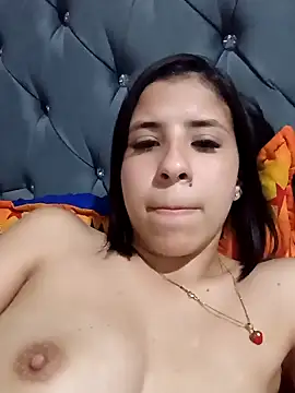 Snapshot of Liagni0 chatting on October 5, 2:32 am Liagni0 online show from October 5, 2:32 am