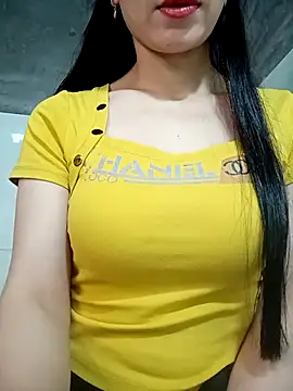 Snapshot of Vyvyy06 chatting on November 15, 12:19 am Vyvyy06 online show from November 15, 12:19 am