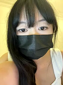 Minnie-2025 online show from October 8, 5:43 pm