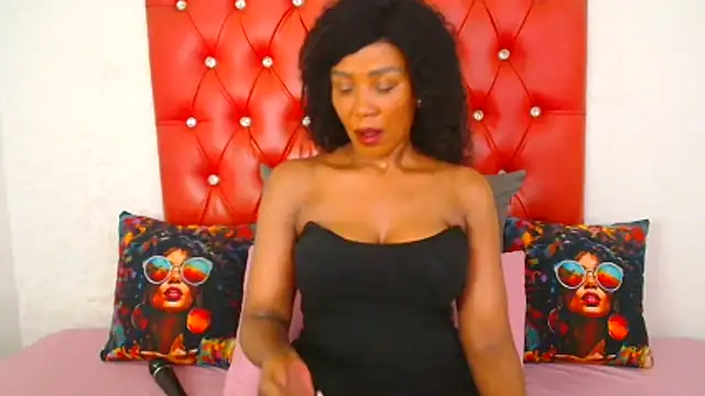 GaggingQueen32 online show from November 26, 1:17 am