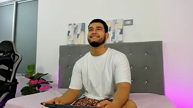  online show from June 11, 12:14 pm