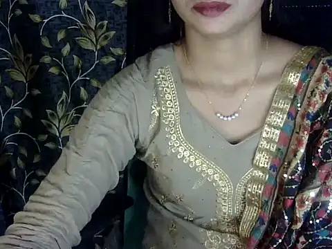 Snapshot of Rahat_S chatting on December 15, 9:46 am Rahat S online show from December 15, 9:46 am