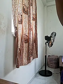 Snapshot of BeautyGirl_sara chatting on July 7, 9:13 am BeautyGirl sara online show from July 7, 9:13 am