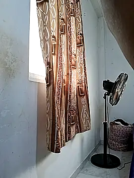 Snapshot of BeautyGirl_sara chatting on July 28, 9:26 am BeautyGirl sara online show from July 28, 9:26 am