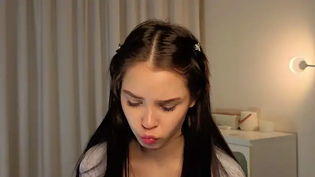 slyshypie online show from November 23, 3:23 pm