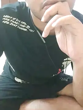 Snapshot of riyamore9623 chatting on November 5, 7:52 am riyamore9623 online show from November 5, 7:52 am