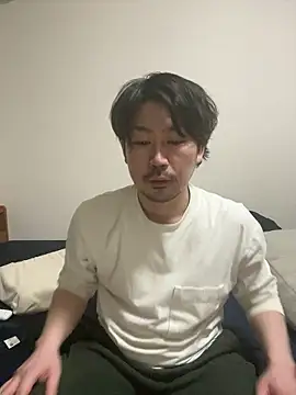 Snapshot of Arista_09 chatting on February 9, 10:19 am Arista 09 online show from February 9, 10:19 am