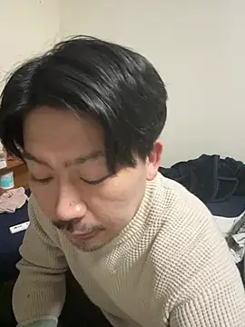 Snapshot of Arista_09 chatting on March 7, 1:52 pm Arista 09 online show from March 7, 1:52 pm