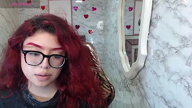 Snapshot of Red_Bunny_v chatting on November 29, 1:41 am Red Bunny v online show from November 29, 1:41 am