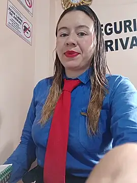 Snapshot of Hannah-colx chatting on May 14, 12:45 pm Hannah-colx online show from May 14, 12:45 pm