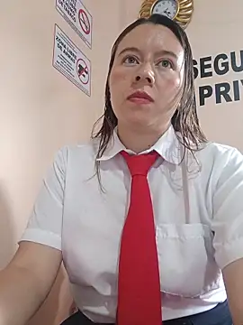 Snapshot of Hannah-colx chatting on May 31, 5:31 pm Hannah-colx online show from May 31, 5:31 pm