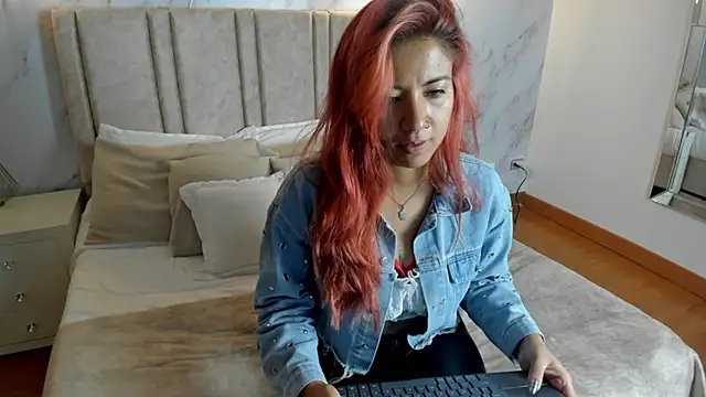 Larissa Miller online show from September 25, 12:20 pm