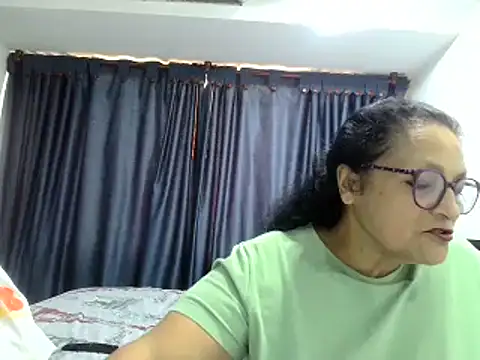  Cristal online show from November 13, 6:18 pm