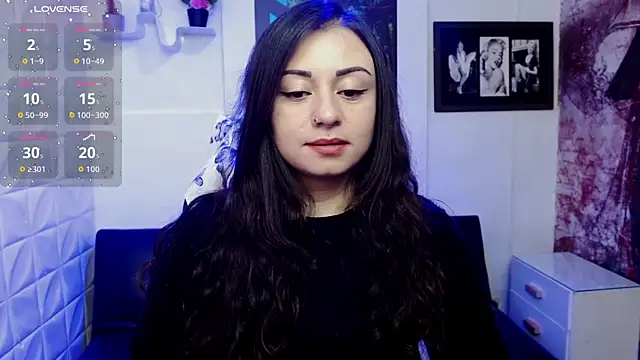 Snapshot of Eva_Roussell chatting on October 24, 2:35 pm Eva Roussell online show from October 24, 2:35 pm