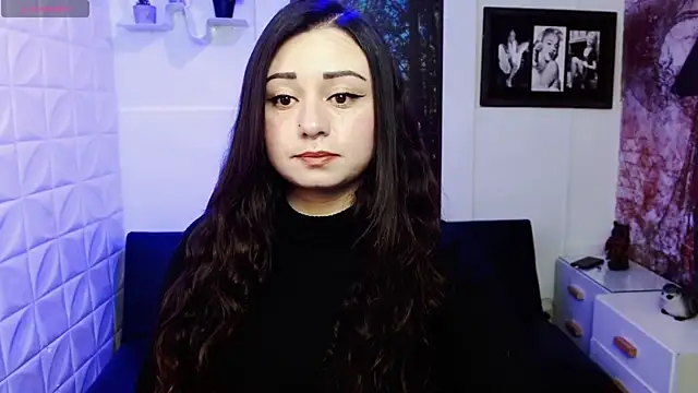 Snapshot of Eva_Roussell chatting on November 15, 2:24 pm Eva Roussell online show from November 15, 2:24 pm