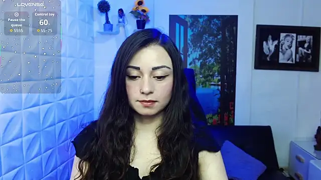 Snapshot of Eva_Roussell chatting on December 1, 2:44 pm Eva Roussell online show from December 1, 2:44 pm