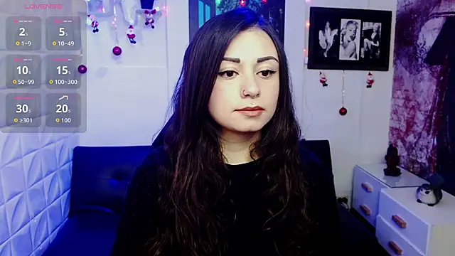 Snapshot of Eva_Roussell chatting on December 3, 2:15 pm Eva Roussell online show from December 3, 2:15 pm