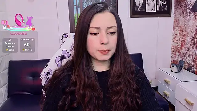 Snapshot of Eva_Roussell chatting on June 3, 3:17 pm Eva Roussell online show from June 3, 3:17 pm