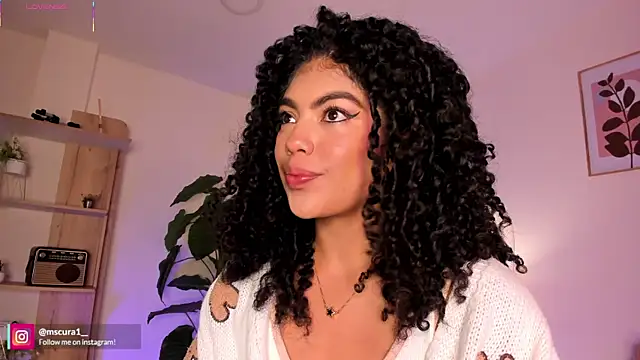 Snapshot of miss_curazao chatting on July 1, 12:51 pm miss curazao online show from July 1, 12:51 pm