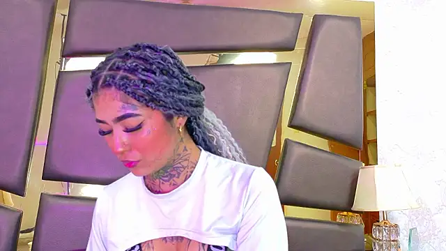 EmilieLake online show from February 2, 7:34 pm