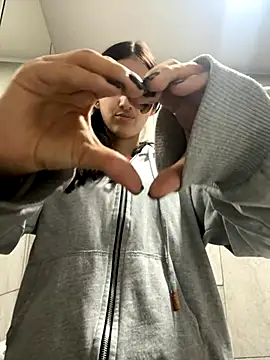 GiselleFever online show from December 3, 11:58 pm