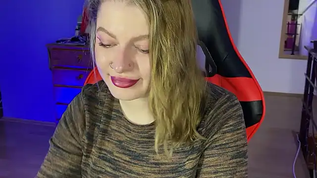 Snapshot of Mia_Kamp chatting on October 14, 6:20 pm Mia Kamp online show from October 14, 6:20 pm
