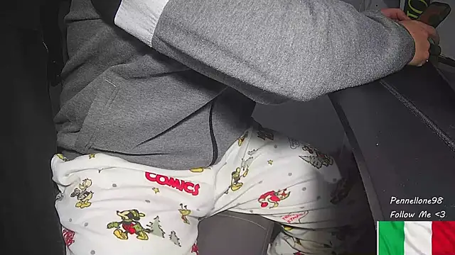 Snapshot of Pennellone98 chatting on December 16, 6:46 pm Pennellone98 online show from December 16, 6:46 pm