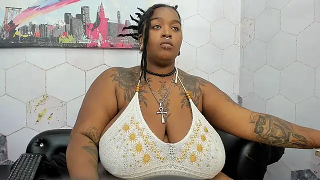 Snapshot of Anaa_Fuentess chatting on September 12, 11:43 am Anaa Fuentess online show from September 12, 11:43 am