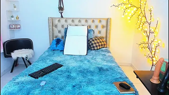 LenaStylesOA online show from September 23, 3:20 am