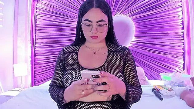 Snapshot of sofiiacarson chatting on June 8, 7:58 pm sofiiacarson online show from June 8, 7:58 pm