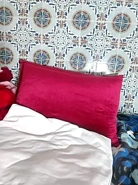 Hot-lino online show from December 3, 4:27 pm