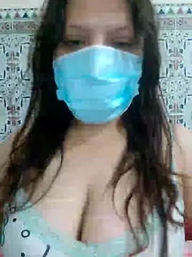 Snapshot of Hot-lino chatting on May 5, 2:36 pm Hot-lino online show from May 5, 2:36 pm