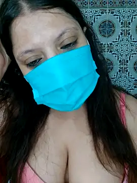 Snapshot of Hot-lino chatting on July 8, 2:38 am Hot-lino online show from July 8, 2:38 am