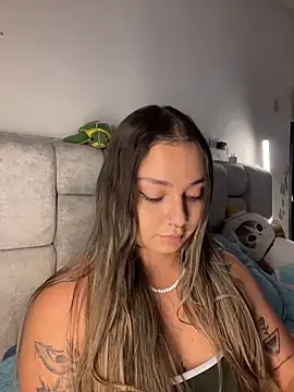 AnnyLopezzz  online show from June 5, 5:36 am