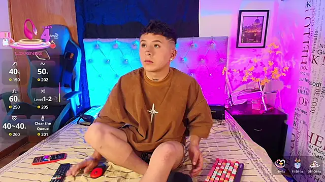 Snapshot of Michael_Lopez_1 chatting on November 21, 6:17 pm Michael Lopez 1 online show from November 21, 6:17 pm